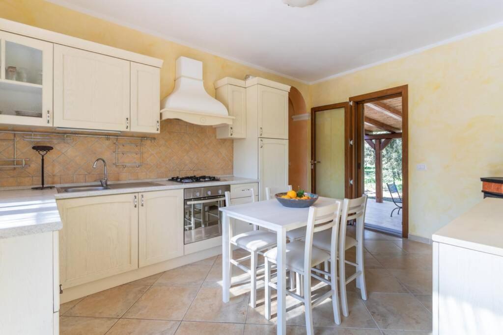 A Charming Country Cottage + Bikes And Kayaks ボーザ エクステリア 写真