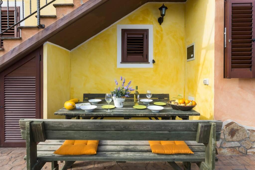 A Charming Country Cottage + Bikes And Kayaks ボーザ エクステリア 写真